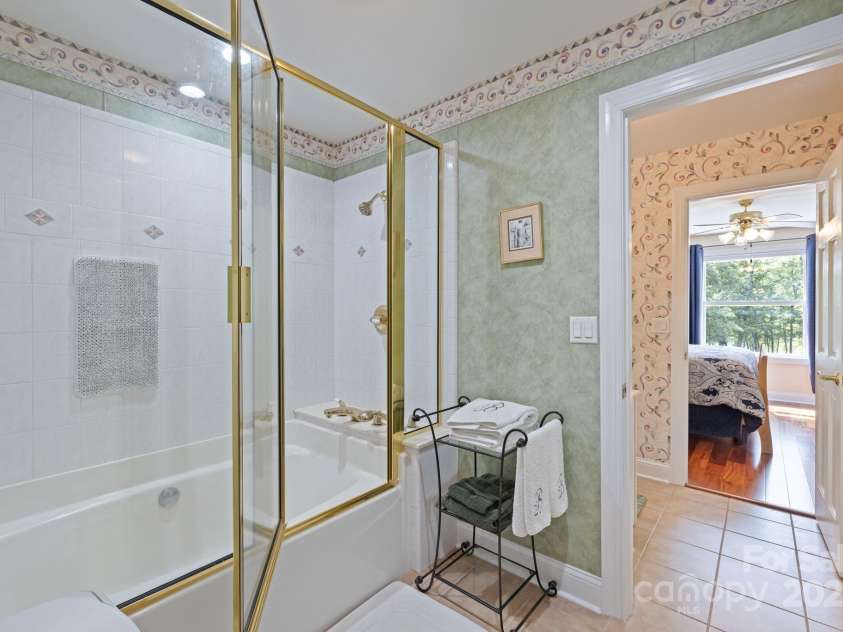 408 Emerald Bay Drive, Salisbury, NC 28146.  MLS# CAR4258311, YatesRealty ID 29967. 