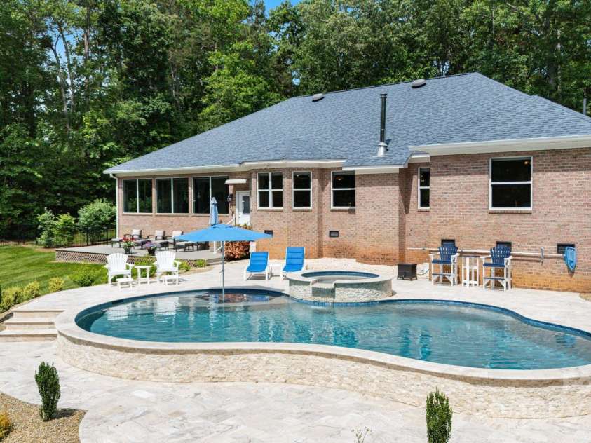 408 Emerald Bay Drive, Salisbury, NC 28146.  MLS# CAR4258311, YatesRealty ID 29967. 