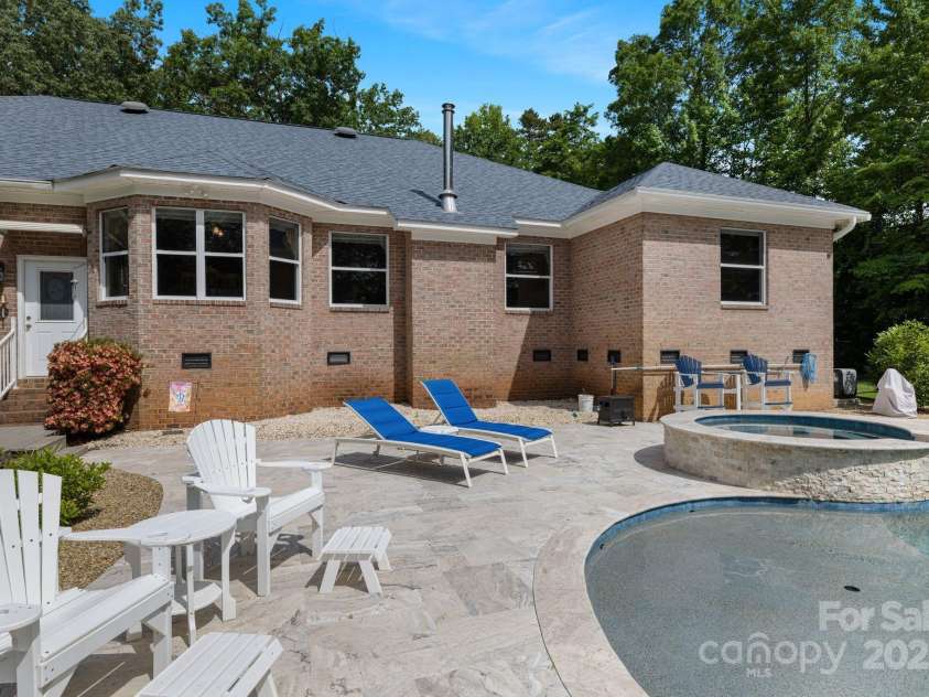 408 Emerald Bay Drive, Salisbury, NC 28146.  MLS# CAR4258311, YatesRealty ID 29967. 