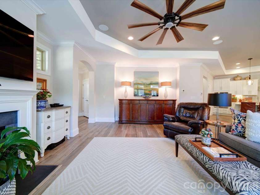5218 Courtyard Lane, Belmont, NC 28012.  MLS# CAR4388792, YatesRealty ID 29967. 