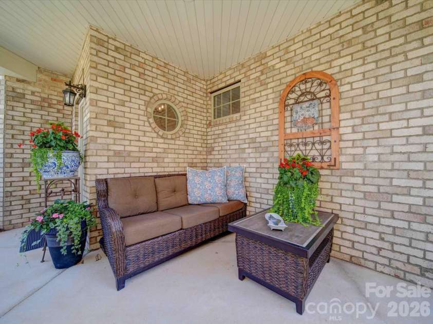 5218 Courtyard Lane, Belmont, NC 28012.  MLS# CAR4388792, YatesRealty ID 29967. 