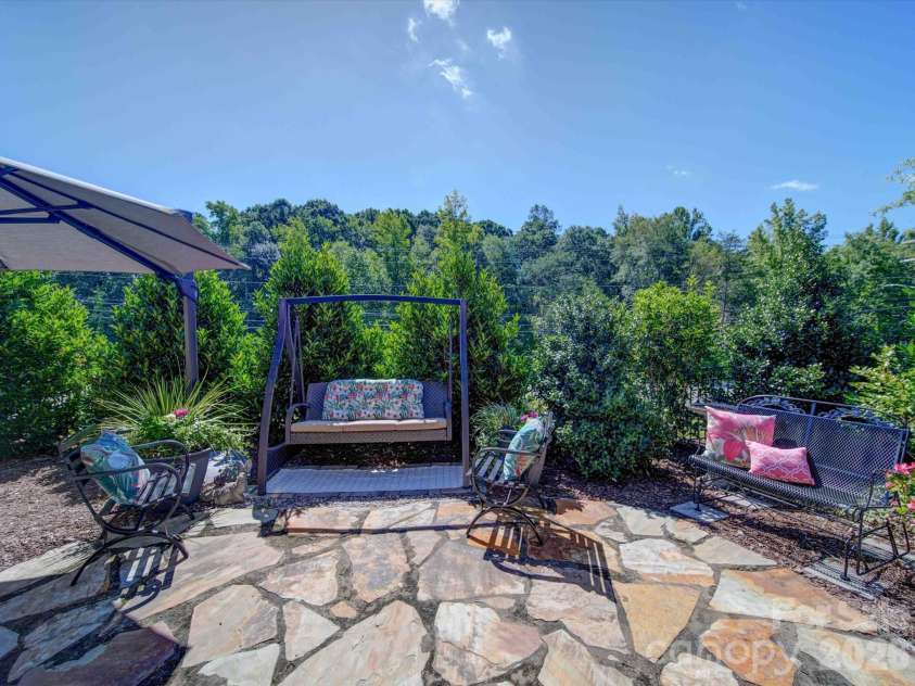 5218 Courtyard Lane, Belmont, NC 28012.  MLS# CAR4388792, YatesRealty ID 29967. 