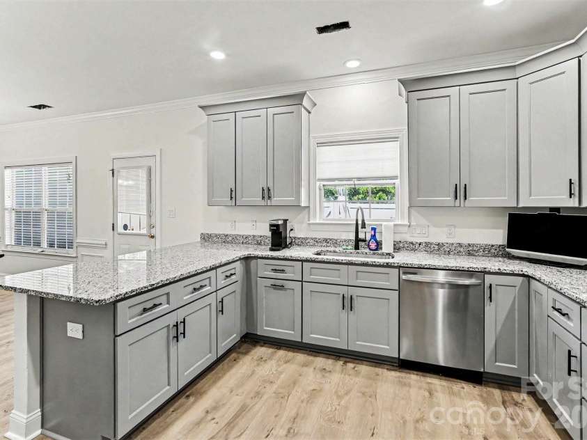 4704 Chantress Lane, Monroe, NC 28110.  MLS# CAR4389689, YatesRealty ID 29968. 