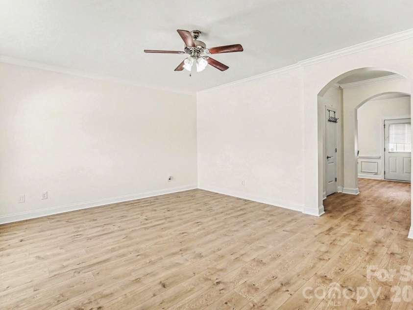 4704 Chantress Lane, Monroe, NC 28110.  MLS# CAR4389689, YatesRealty ID 29968. 