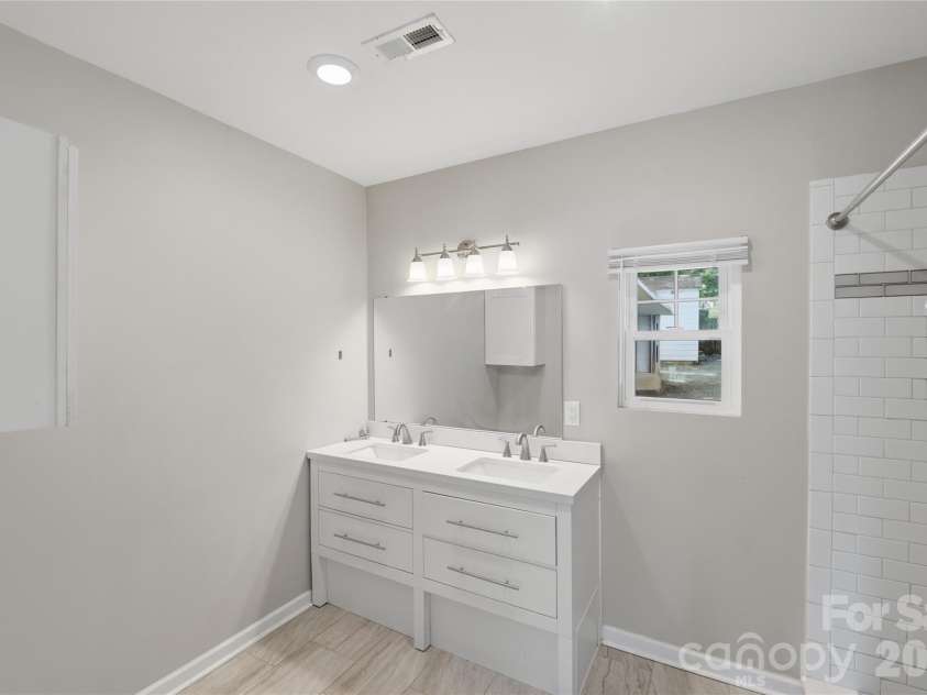 511 Johnson Street, Monroe, NC 28112.  MLS# CAR4388865, YatesRealty ID 29969. 