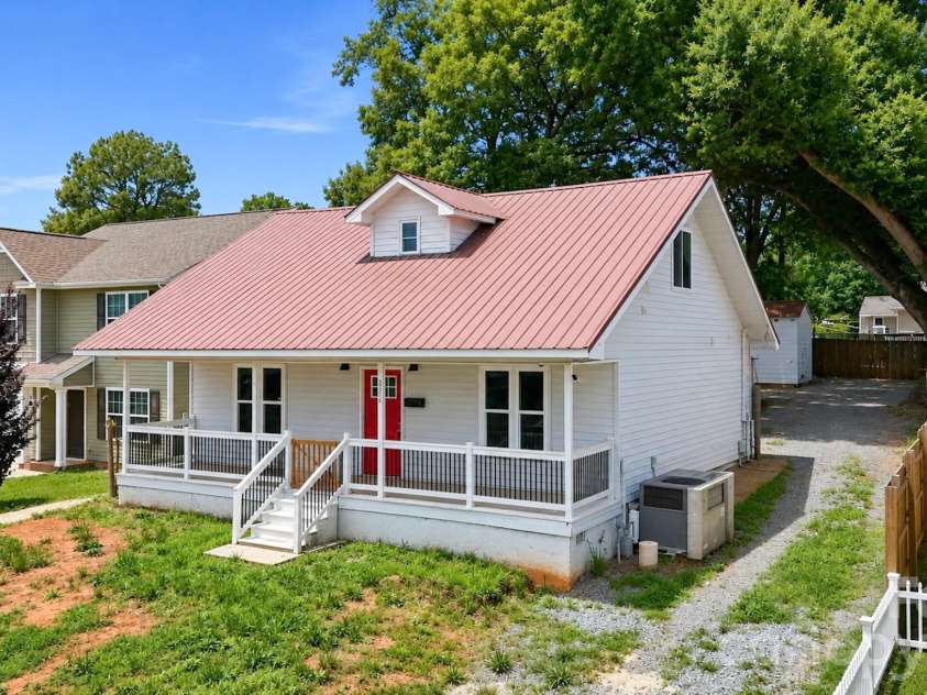 511 Johnson Street, Monroe, NC 28112.  MLS# CAR4388865, YatesRealty ID 29969. 