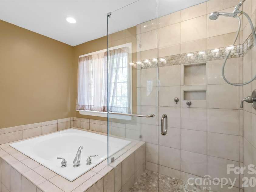 9325 Brown Gelly Drive, Huntersville, NC 28078.  MLS# CAR4340317, YatesRealty ID 2997. 