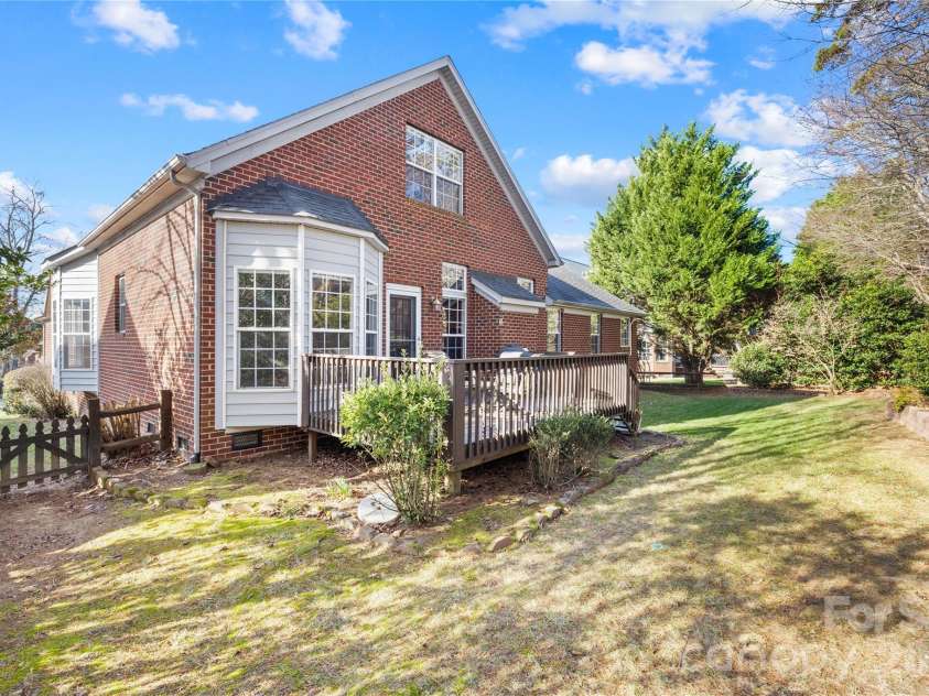 9325 Brown Gelly Drive, Huntersville, NC 28078.  MLS# CAR4340317, YatesRealty ID 2997. 