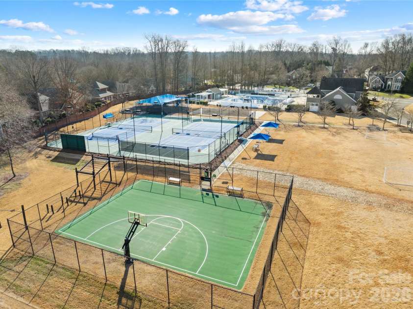 9325 Brown Gelly Drive, Huntersville, NC 28078.  MLS# CAR4340317, YatesRealty ID 2997. 