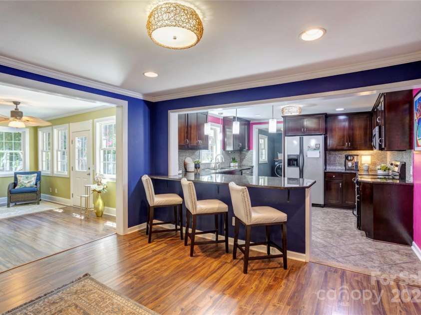206 Coley Street, Kannapolis, NC 28083.  MLS# CAR4286135, YatesRealty ID 29970. 
