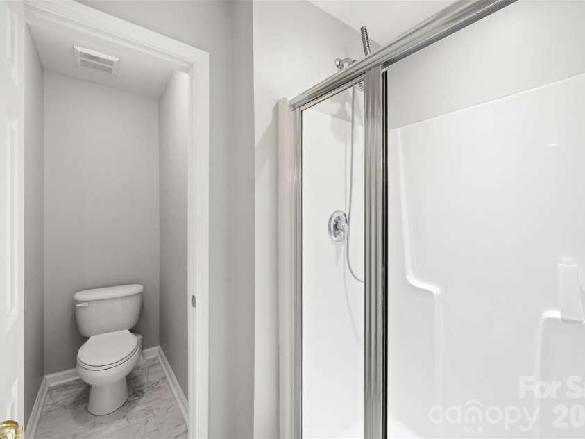 11719 Royal Castle Court, Charlotte, NC 28277.  MLS# CAR4390240, YatesRealty ID 29971. Master bath