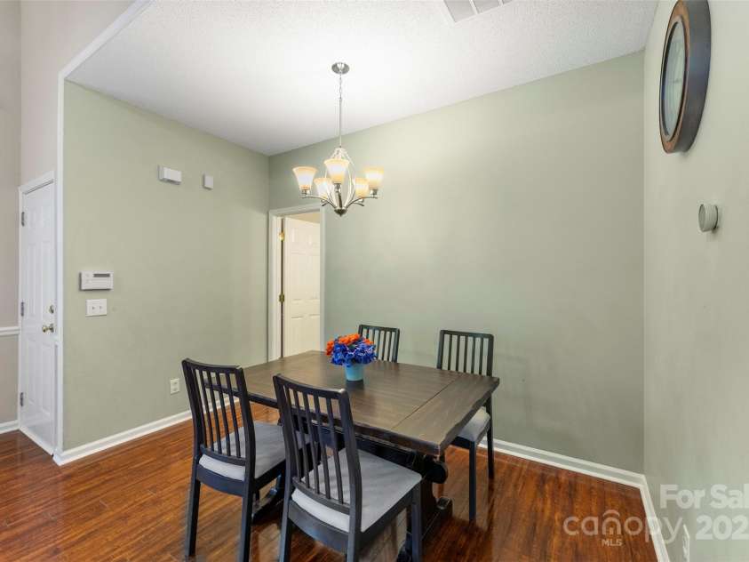 3405 Summerfield Ridge Lane, Matthews, NC 28105.  MLS# CAR4282032, YatesRealty ID 29974. 