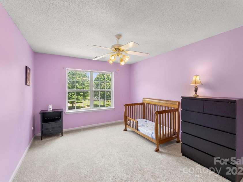 3405 Summerfield Ridge Lane, Matthews, NC 28105.  MLS# CAR4282032, YatesRealty ID 29974. 