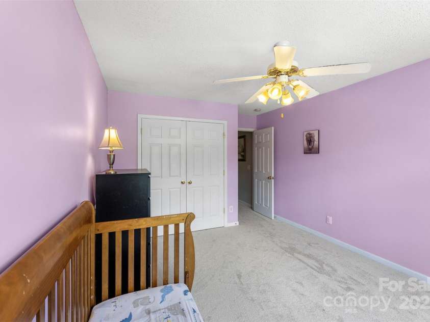 3405 Summerfield Ridge Lane, Matthews, NC 28105.  MLS# CAR4282032, YatesRealty ID 29974. 