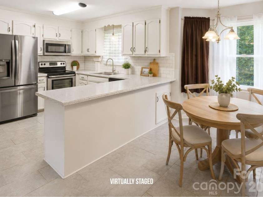 4548 Tree Haven Court, Gastonia, NC 28056.  MLS# CAR4391571, YatesRealty ID 29974. 