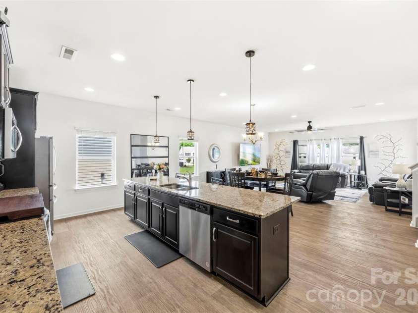 3009 Pinehills Way, Mount Holly, NC 28120.  MLS# CAR4388074, YatesRealty ID 29975. Kitchen