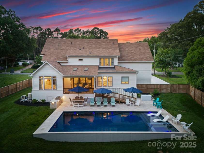 6505 Folger Drive, Charlotte, NC 28270.  MLS# CAR4268431, YatesRealty ID 29976. 