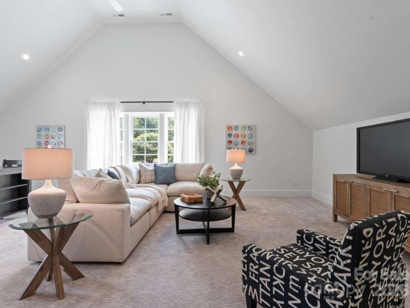 6505 Folger Drive, Charlotte, NC 28270.  MLS# CAR4268431, YatesRealty ID 29976. 