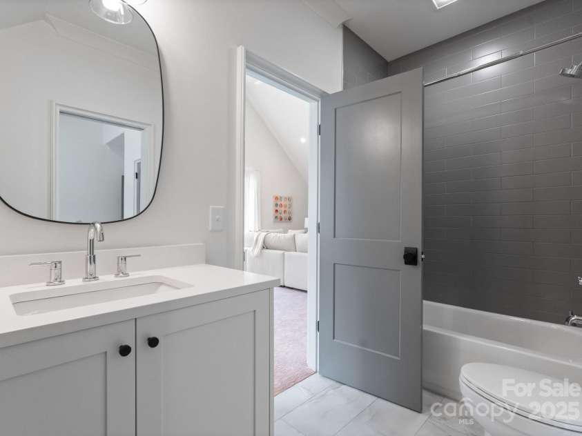 6505 Folger Drive, Charlotte, NC 28270.  MLS# CAR4268431, YatesRealty ID 29976. 
