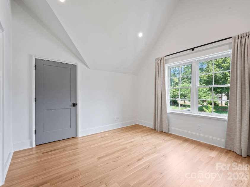 6505 Folger Drive, Charlotte, NC 28270.  MLS# CAR4268431, YatesRealty ID 29976. 