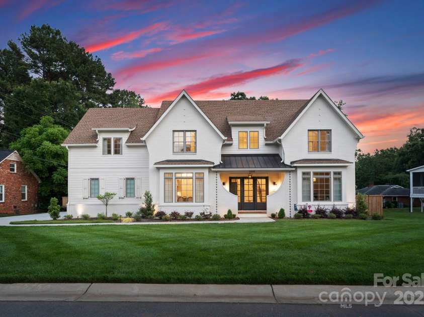 6505 Folger Drive, Charlotte, NC 28270.  MLS# CAR4268431, YatesRealty ID 29976. 