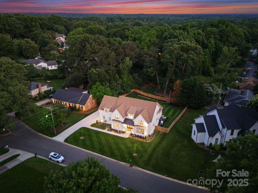 6505 Folger Drive, Charlotte, NC 28270.  MLS# CAR4268431, YatesRealty ID 29976. 