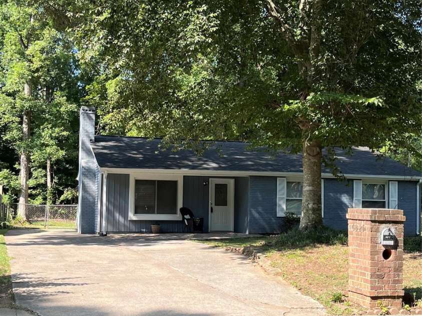 6325 Judas Tree Lane, Charlotte, NC 28227.  MLS# CAR4286386, YatesRealty ID 29977. 