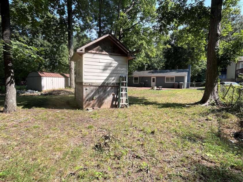 6325 Judas Tree Lane, Charlotte, NC 28227.  MLS# CAR4286386, YatesRealty ID 29977. 