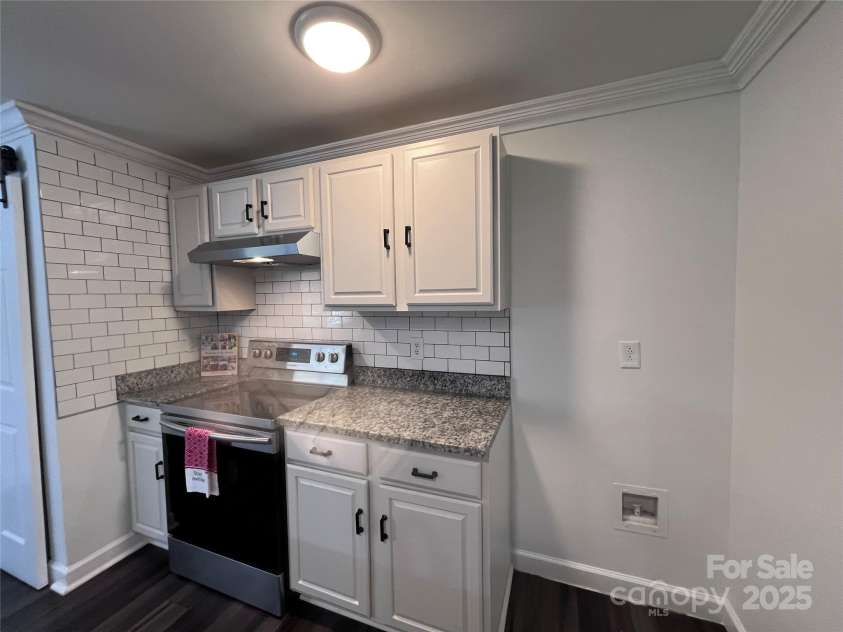 6325 Judas Tree Lane, Charlotte, NC 28227.  MLS# CAR4286386, YatesRealty ID 29977. 