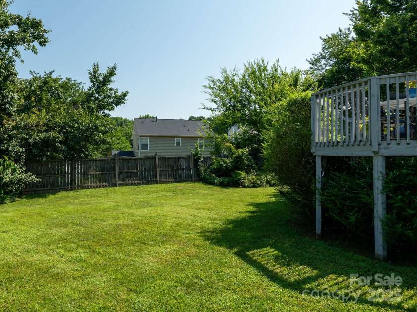 11911 Brownestone View Drive, Charlotte, NC 28269.  MLS# CAR4272115, YatesRealty ID 29978. 