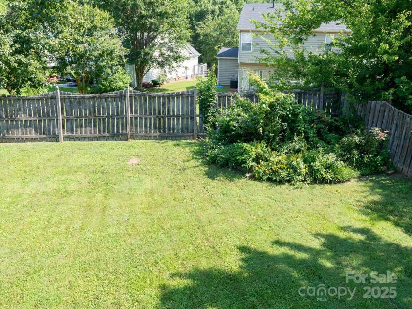 11911 Brownestone View Drive, Charlotte, NC 28269.  MLS# CAR4272115, YatesRealty ID 29978. 