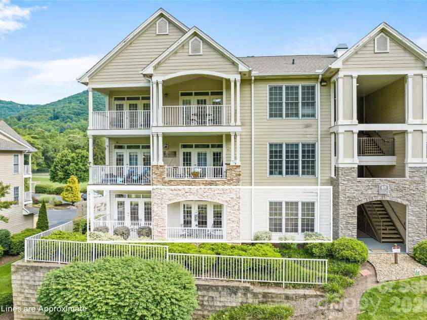 65 Glenview Lane, Maggie Valley, NC 28751.  MLS# CAR4390866, YatesRealty ID 29978. 