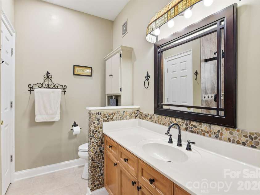 65 Glenview Lane, Maggie Valley, NC 28751.  MLS# CAR4390866, YatesRealty ID 29978. Primary Bathroom