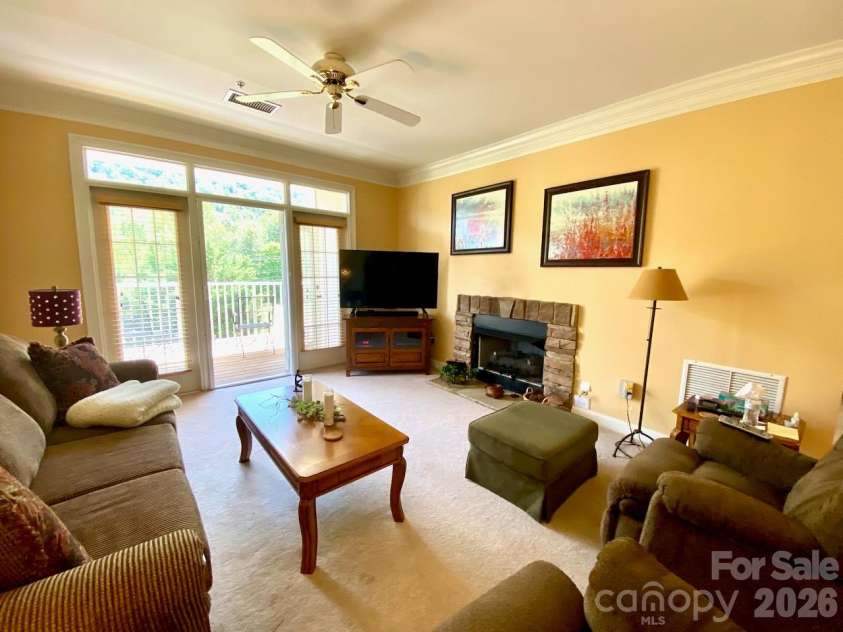 65 Glenview Lane, Maggie Valley, NC 28751.  MLS# CAR4417502, YatesRealty ID 29978. 