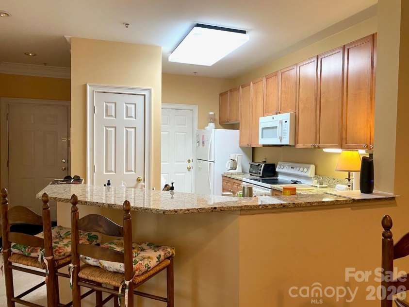 65 Glenview Lane, Maggie Valley, NC 28751.  MLS# CAR4417502, YatesRealty ID 29978. 