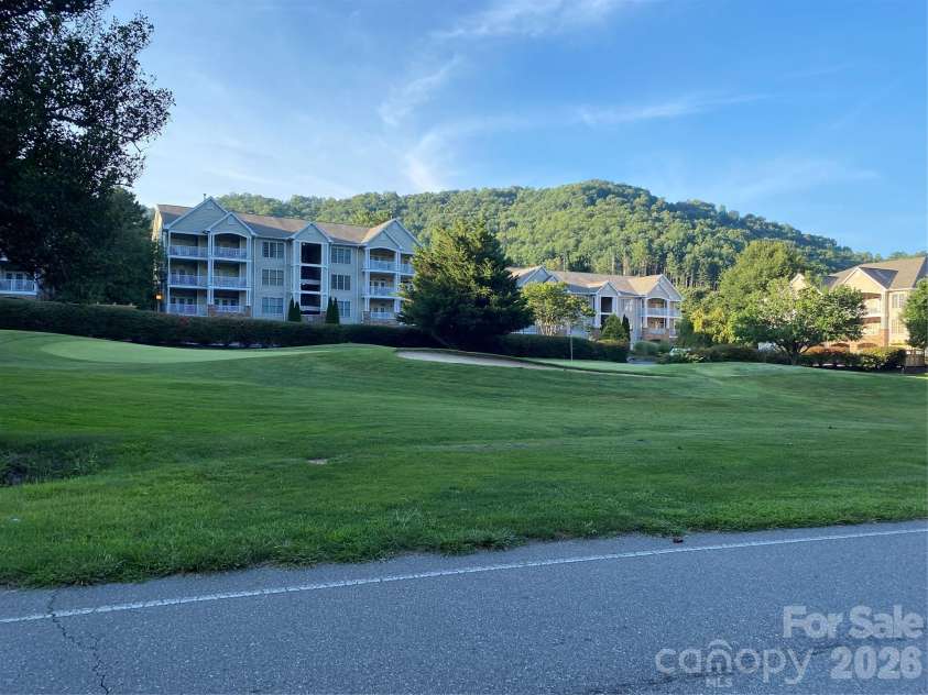 65 Glenview Lane, Maggie Valley, NC 28751.  MLS# CAR4417502, YatesRealty ID 29978. 