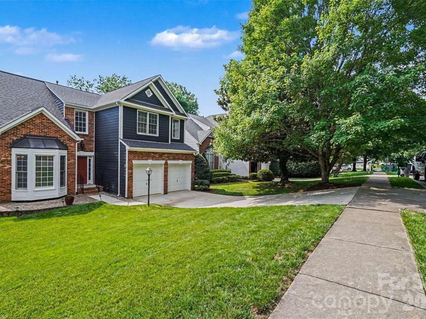 1926 Dunhill Drive, Charlotte, NC 28205.  MLS# CAR4391223, YatesRealty ID 29979. 