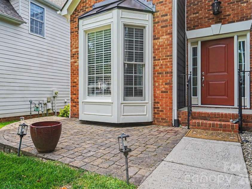 1926 Dunhill Drive, Charlotte, NC 28205.  MLS# CAR4391223, YatesRealty ID 29979. 