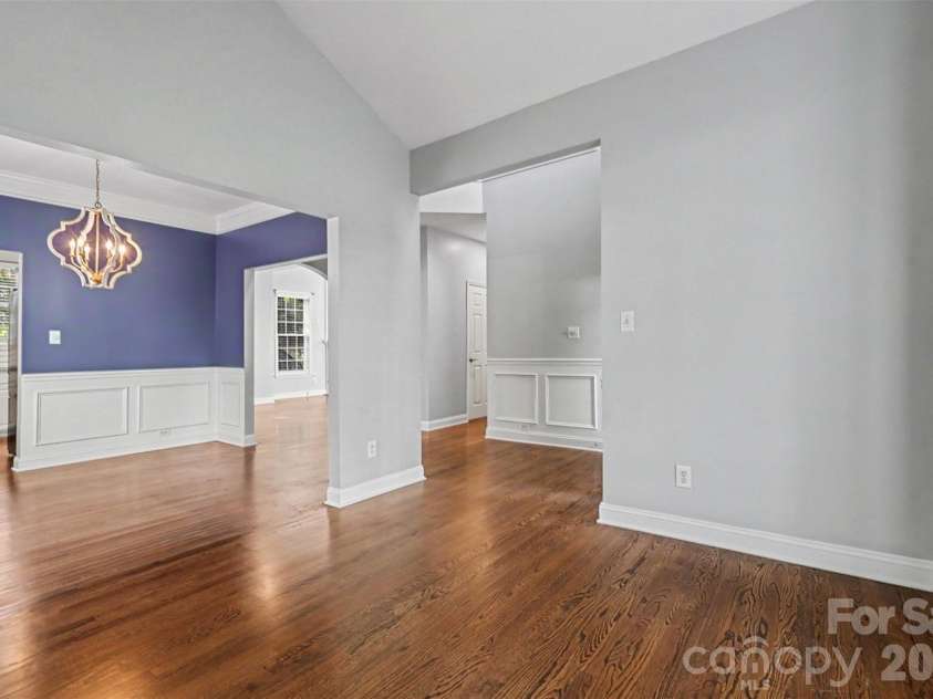 1926 Dunhill Drive, Charlotte, NC 28205.  MLS# CAR4391223, YatesRealty ID 29979. 