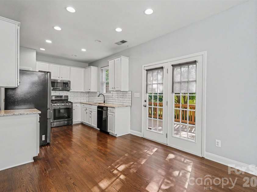 1926 Dunhill Drive, Charlotte, NC 28205.  MLS# CAR4391223, YatesRealty ID 29979. 