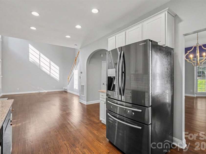 1926 Dunhill Drive, Charlotte, NC 28205.  MLS# CAR4391223, YatesRealty ID 29979. 