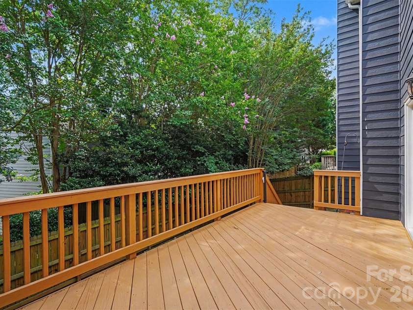 1926 Dunhill Drive, Charlotte, NC 28205.  MLS# CAR4391223, YatesRealty ID 29979. 