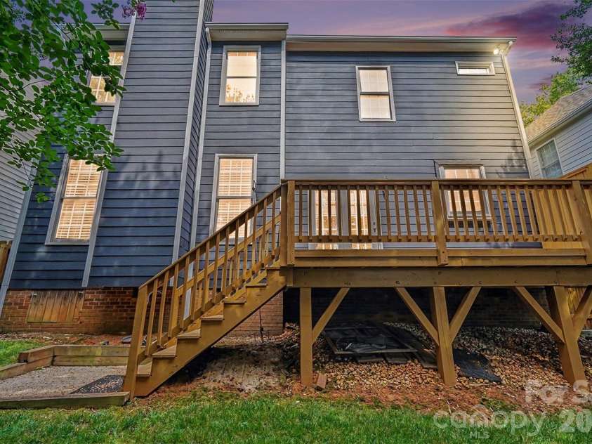 1926 Dunhill Drive, Charlotte, NC 28205.  MLS# CAR4391223, YatesRealty ID 29979. 