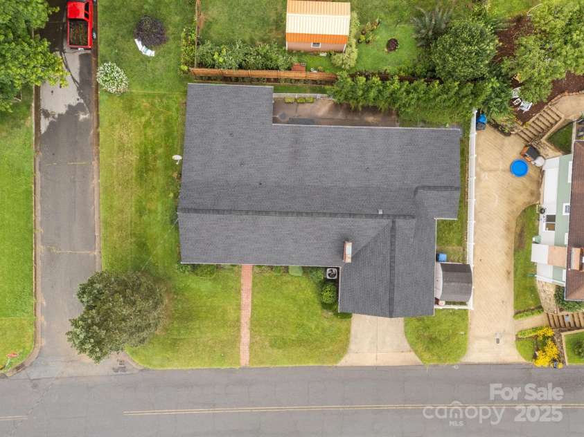 109 Rhoda Street, Canton, NC 28716.  MLS# CAR4282935, YatesRealty ID 2998. 