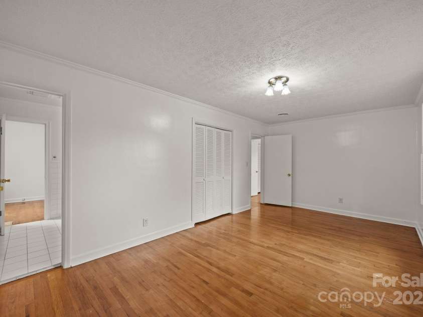 109 Rhoda Street, Canton, NC 28716.  MLS# CAR4282935, YatesRealty ID 2998. Primary bedroom