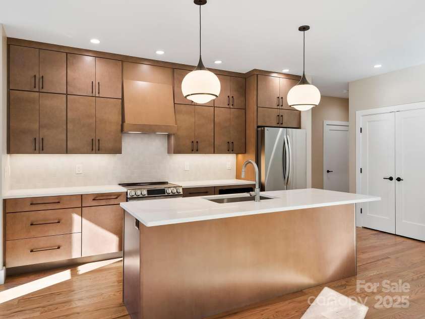 15 Perdue Place, Asheville, NC 28806.  MLS# CAR4316954, YatesRealty ID 2998. Abundant drawer banks and cabinets galore