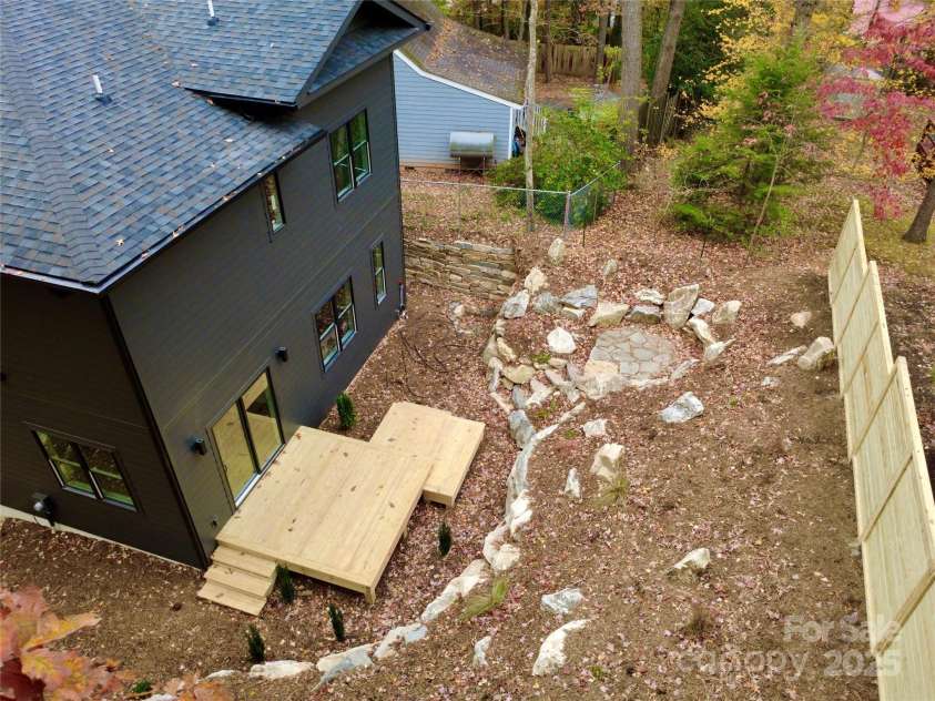 15 Perdue Place, Asheville, NC 28806.  MLS# CAR4316954, YatesRealty ID 2998. Aerial view