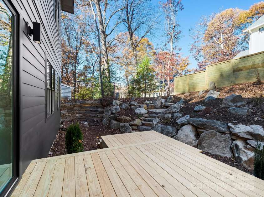 15 Perdue Place, Asheville, NC 28806.  MLS# CAR4316954, YatesRealty ID 2998. Terraced back deck