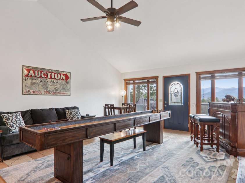 28 Nantahala Ridge, Bryson City, NC 28713.  MLS# CAR4354188, YatesRealty ID 2998. 