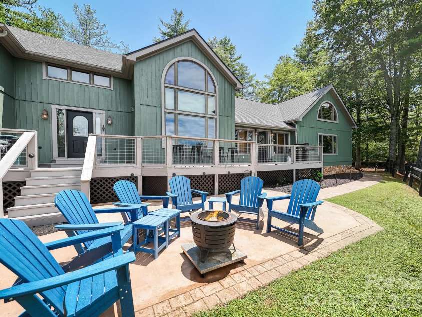28 Nantahala Ridge, Bryson City, NC 28713.  MLS# CAR4354188, YatesRealty ID 2998. 